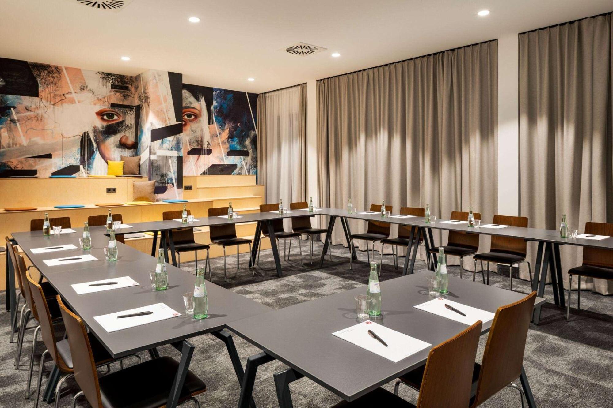 Vienna House Easy By Wyndham Berlin Potsdamer Platz Экстерьер фото
